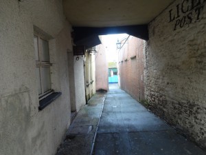 Passage to the rear of the property