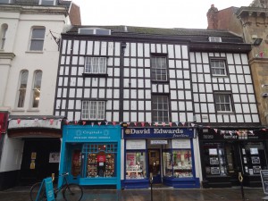 The upper section remains from a pub called the Fleece which covered a large area in the vicinity. The council has restoration plans.