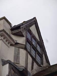 Remaining Tudor architecture at the top. Seems that quite a few of the buildings had their facades renovated.